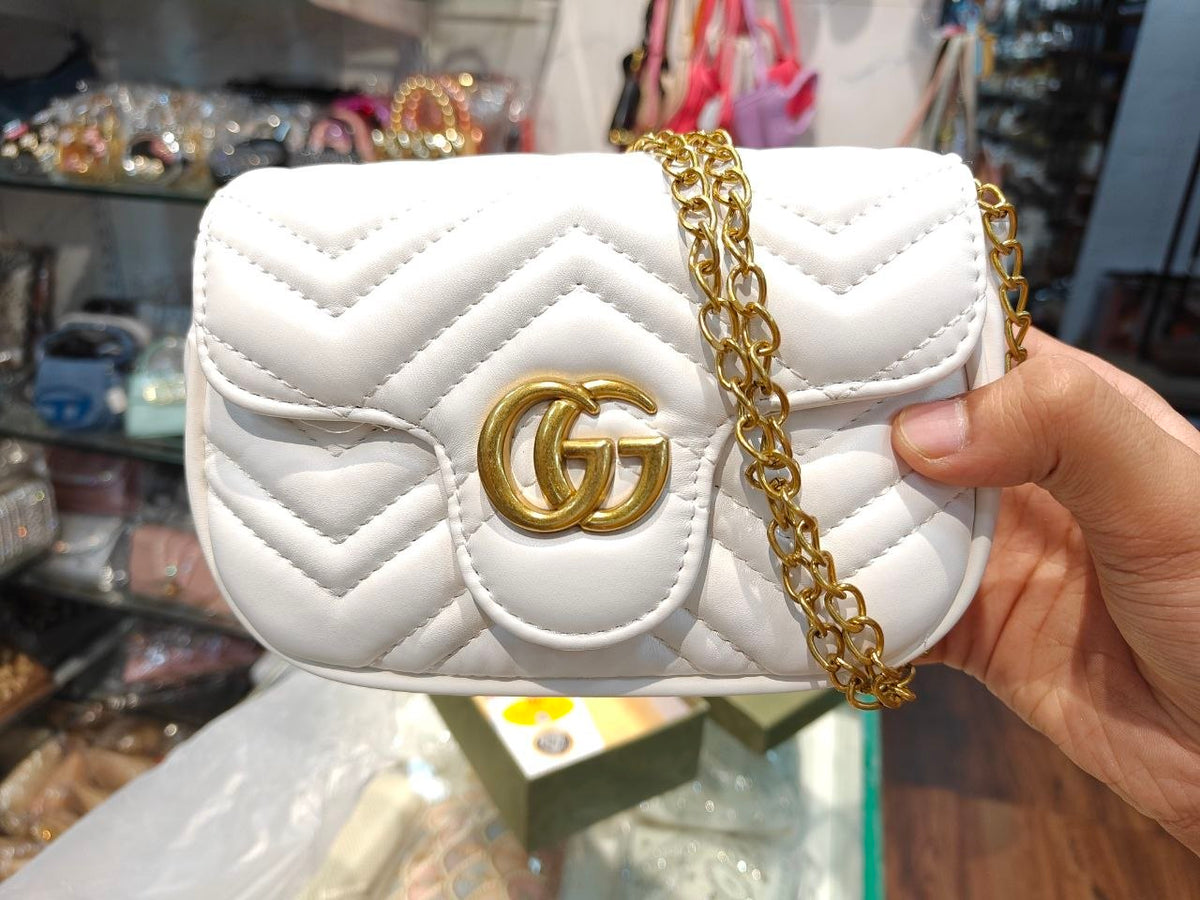 Guc*i Sling + shoulder bag ( with box ) ( only white )