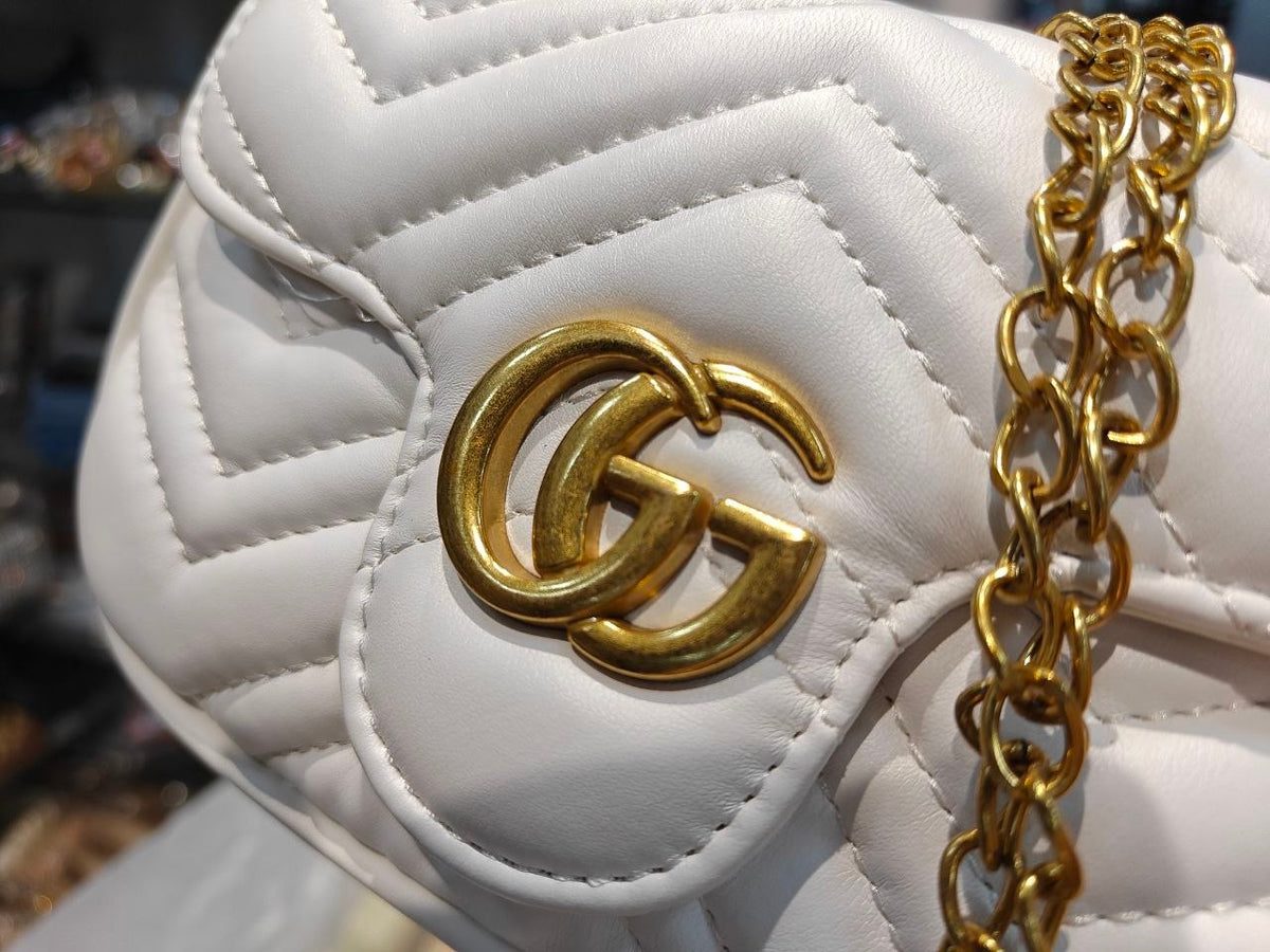 Guc*i Sling + shoulder bag ( with box ) ( only white )